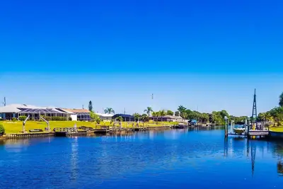 Image de Accès au port Gulf-River-Charlotte Gorgeous 3 bed / 2. 5 salles de bain piscine chauffée