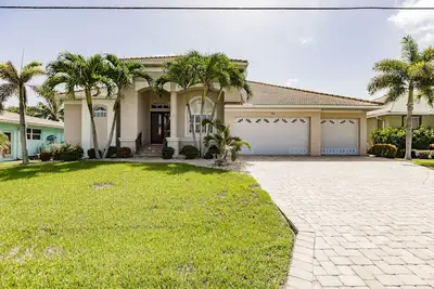 Image de Punta Gorda Isles - Emplacement idéal - Belle maison au bord de l'eau - Piscine chauffée \/ Spa