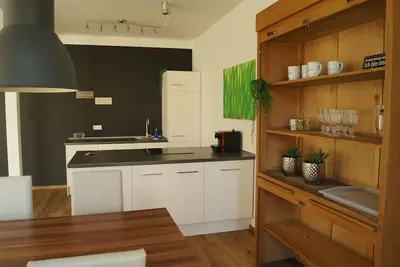 Image de Calme Loft Style Appartement 5 * dans la vieille ville avec 42m de terrasse
