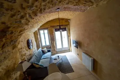 Image de \"L'intemporel\" : La Loge près de la Cèze et l'Ardèche - Vallon Pont d'Arc