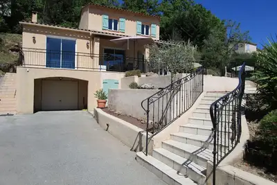 Image de Hiberner dans un Villa plein sud et clôturé à 15 km Côte d'Azur. 6 adultes + bé