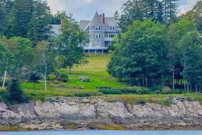 Image de Vers l'est sur l'océan - condo en bord de mer sur la pittoresque baie de Penobscot