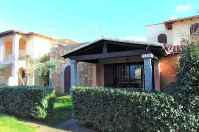 Image de villa indépendante à 150 mètres de la mer avec 6-8 places climatisées