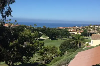 Image de Golf de Monarch Beach, vue sur l'océan et l'île de Catalina