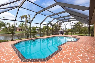 Cape Coral Florida Bord De L'Eau Avec Piscine CHAUFFÉE, Dock PRIVÉ
