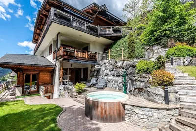Image de Superbe appart. Idéalement situé. Jacuzzi et sauna