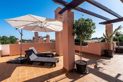 Image de Bel appartement avec terrasse vue piscine Ă 100 m du golf de Vila Sol
