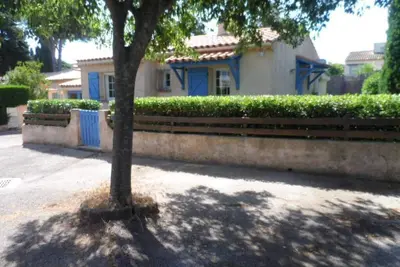 Image de Sainte Maxime 83 Villa - 5 Pers. -2 piscines- plages 150 m Spar Port 400m-Wifi