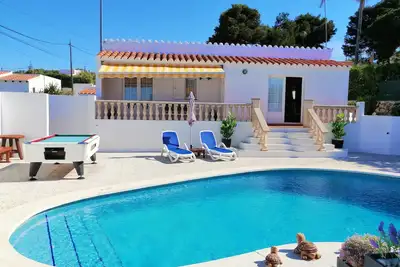 Villa avec piscine privée, climatisation, WiFi, billard et tennis de table