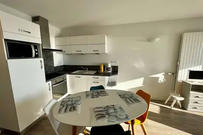 Image de Studio rénové à Quiberon, parking et vue mer