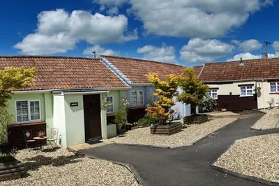 Image de Coshes Garden Cottage avec une vue imprenable sur la campagne du Devon
