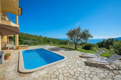 Appartement confortable à Rabac