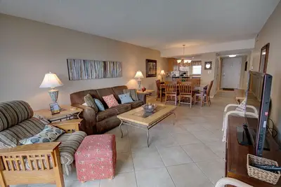 Image de 2br / 2ba - Belle vue sur le golfe et la piscine