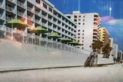 Image de Oceanfront Condo. 2 chambres 1 salle de bain