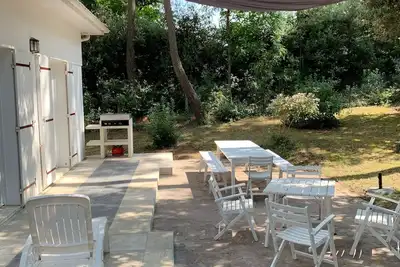 Image de maison 6\/7 pers 200 M plage grand jardin