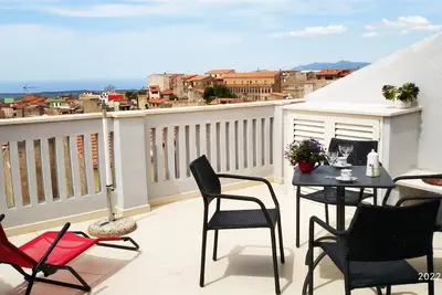 Image de Amazing Red House -Charme & Relax, Terrace, Air Conditioning-Wifi - Iun P3233