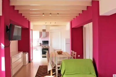 Image de Appartement 2 Chambres En Bord De Mer Avec Vue Parfaite Sur La Mer Etna!