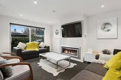 Image de Idéalement situé | Design contemporain et confort moderne