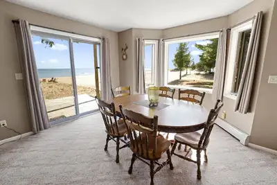 Image de Lake Huron Beachfront Accueil