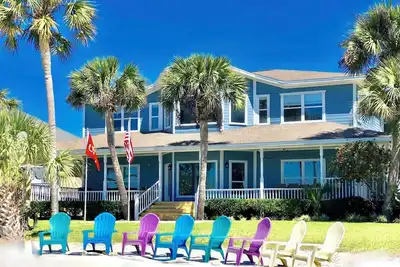 Image de Soundside Retreat - Une propriété familiale de 2 hectares avec plage privée sur les eaux calmes
