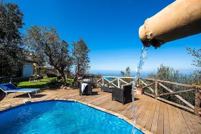 Image de villa Milena avec piscine et vue mer