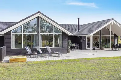 Image de Villa de luxe avec piscine a Marielyst -- By Traum Ferienwohnungen