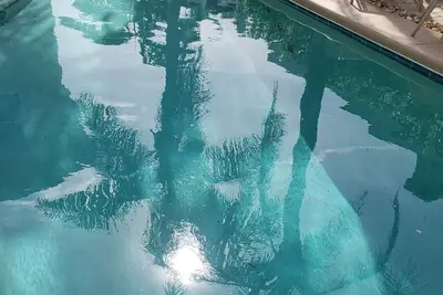 Image de 1 bloc de la plage 3/2 avec piscine