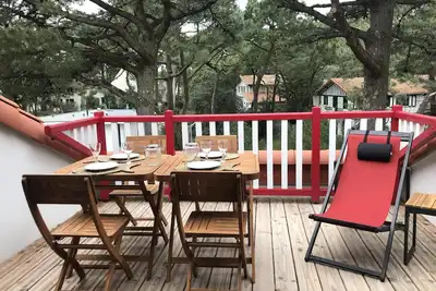 Image de Grand T2 contemporain neuf avec terrasse au calme des pins Ă 100 m de la plage