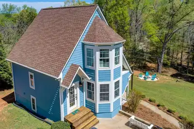 Image de Maison au bord du lac pour 15 personnes - quai / salle de jeux / voiturette de golf / foyer