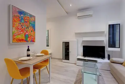 Image de Modern Apartment 20 meters from the Promenade