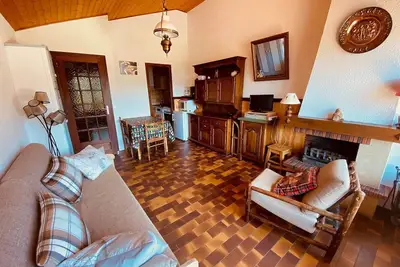 Image de 2 pièces cabine sans prétention avec balcon et parking