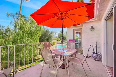 Image de Jaw Dropping Mountain View Condo