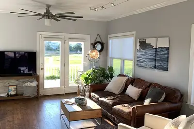 Image de Luxe 3br / 2ba Maison 1 bloc de la plage. Superbes vues
