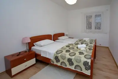 Image de Appartement de deux chambres avec le balcon Sukosan, Zadar (A-16641-a)