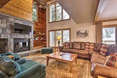 Image de Maison haut de gamme sur le parcours de golf EagleVail avec bain Ă remous!
