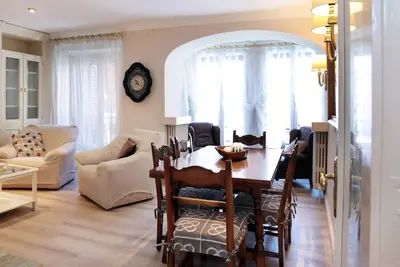 Cal Sisquet - Ton! Appartement exclusif dans le centre-ville!