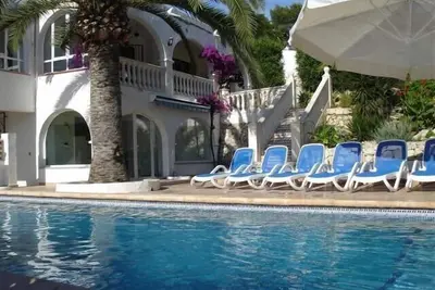 Image de Villa de grand standing avec piscine chauffée dans la belle Moraria