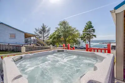 Image de Amazing Ocean View Property W/Hot Tub In Depoe Bay