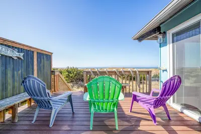 Image de Cottage bordant l'océan en bois classique avec accès facile �� la plage à Waldport!