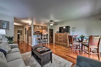 Image de Garden View Condo w / Pool - 400 pieds de la plage!