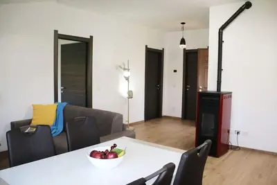 Image de Appartement indépendant Agrifoglio dans une maison de vacances avec jardin et barbecue