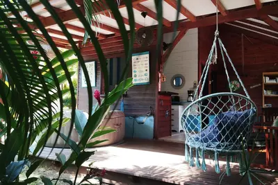 Image de Kaz Indigo : Le cocon créole qui invite à la détente jusqu'à 3 personnes!