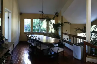 Image de Belle maison de 3 chambres avec 3 salles de bain complètes dans la ville de San Luis Obispo