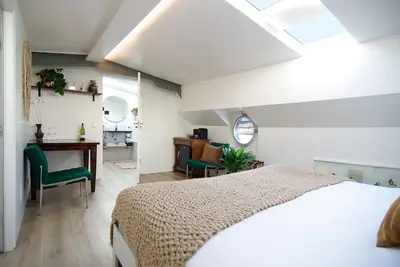 Image de Studio central et moderne sur Eco-Houseboat!