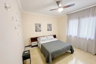 Image de Maison avec grand patio / solarium près de la plage, dans le centre de Malgrat