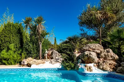 Image de Maison de vacances confortable avec piscine privée à 35 km dans l'arrière-pays de Hyères