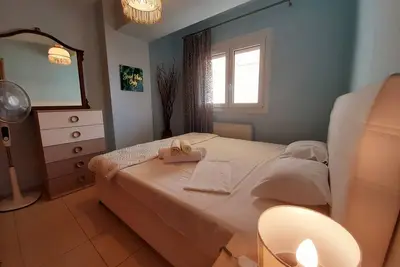 Image de Appartement avec balcon vue ville et mer + parking