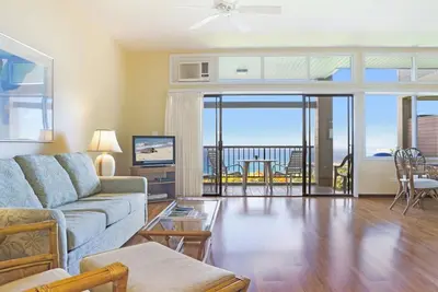 Image de Détendez-vous sur votre grande véranda avec une vue imprenable sur l'océan et abandonnez-vous au paradis!