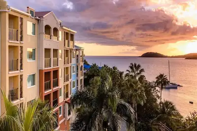 Image de Les meilleurs tarifs, toutes les semaines! Magnifique Oceanfront Marriott Frenchman's Cove. Reserve maintenant!
