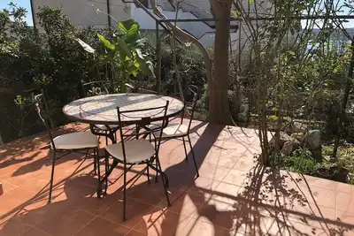 Image de Appartement d'une chambre avec la terrasse et la vue sur le mer Barbat, Rab (A-16723-a)